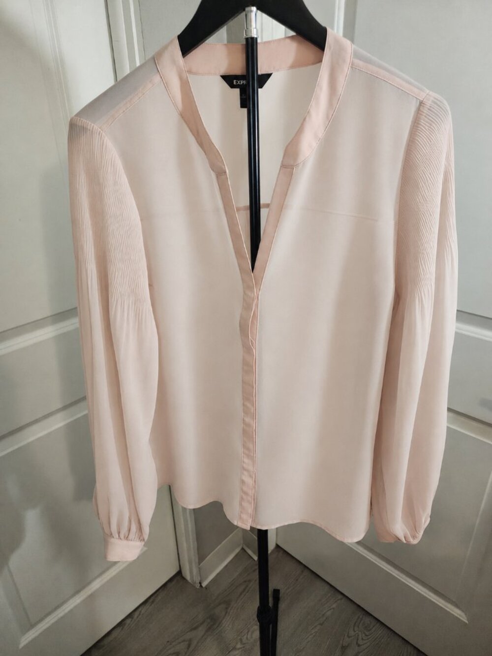 Express Blush Pink Sheer Long Sleeve Blouse Size Medium